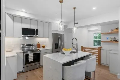 79a Sheridan Street #1 1