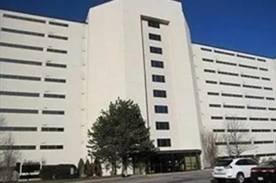 100 Cove Way #306