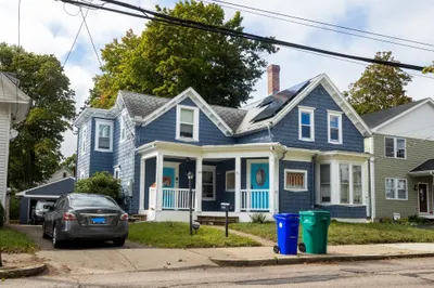 35 Peck St 1