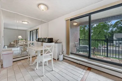 269 Lake St #5 1