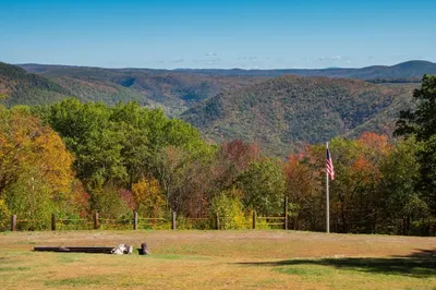360 Mohawk Trail