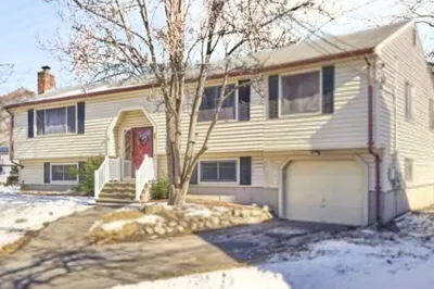 21 Leonard Rd 1
