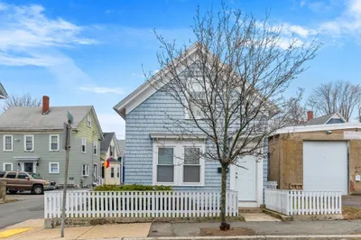 21 Roundy St