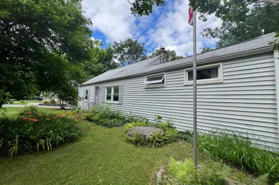 192 Tahattawan Rd