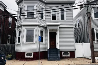 427 Winthrop St #1 1