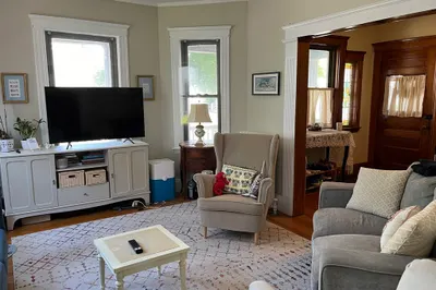 41 Cleveland St #1