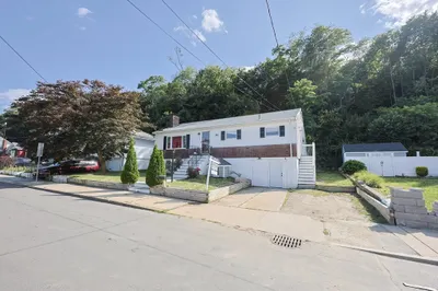 124 Cook Ave