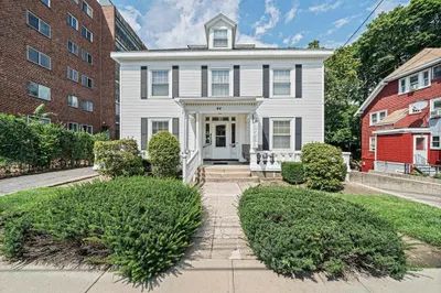 44 Greenleaf St 1