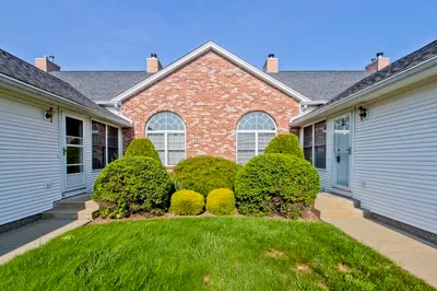 25 Castle Hills Rd #C 1