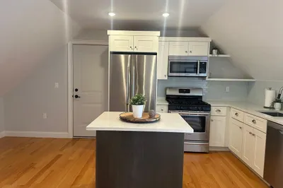 25 Chilcott Pl #3
