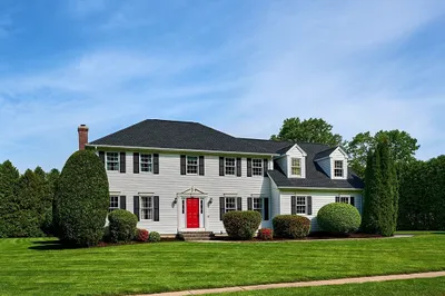 28 Gloria Dr 1