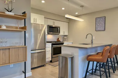 244 Hanover St #610 1