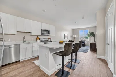 127 Centre St #301 1