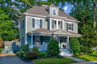 72 Fisher Ave