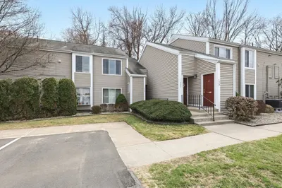 133 Nassau Dr #133 1