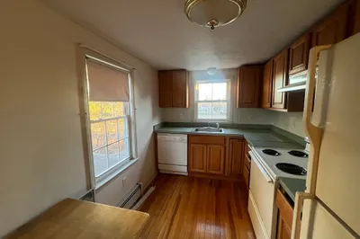 241 Main St #2 1