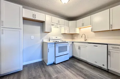 130 North St #9