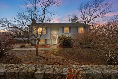205 Pond St 1