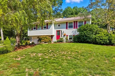 3 Cushing Ln
