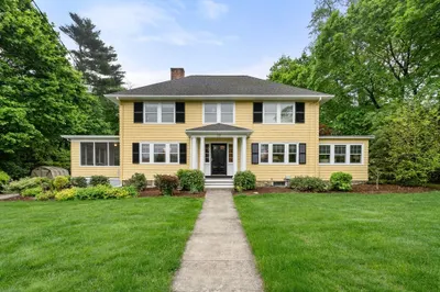 15 Pleasant Street 1