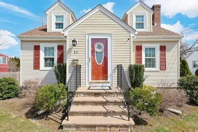 18 Circle Dr