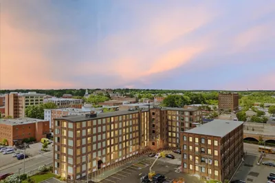 147 Centre St #511 1
