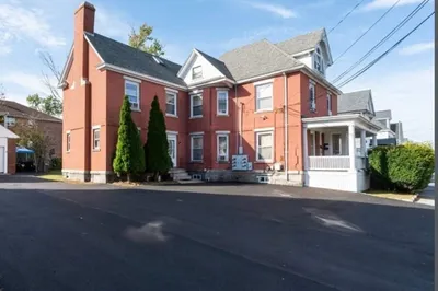 61 Marlboro Street #5