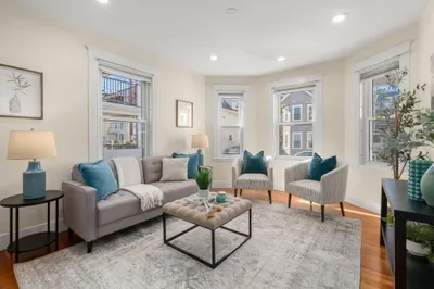 45-47 Montfern Ave #1 1