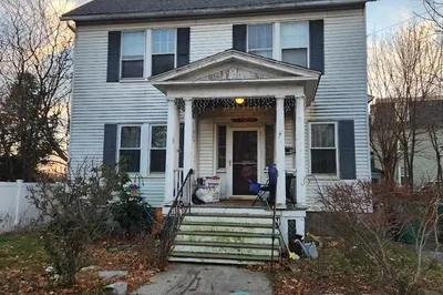 7 Fairbanks St