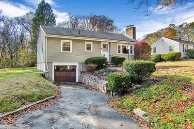 85 Oak Hill Road