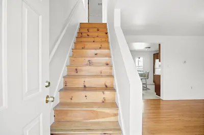 18 Florence St #18