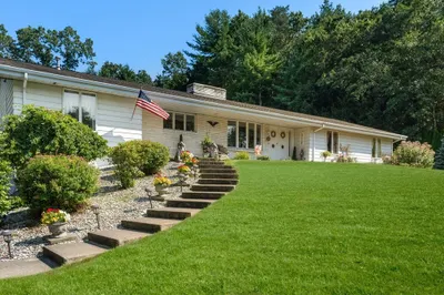117 Blueberry Hill Rd 1