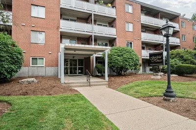 179 Presidents Ln #3J