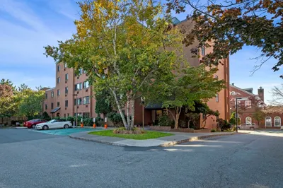 10 Norman Street #402