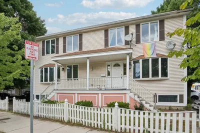 309 Beacon St, St 1