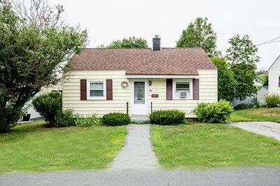 44 Elmwood Rd
