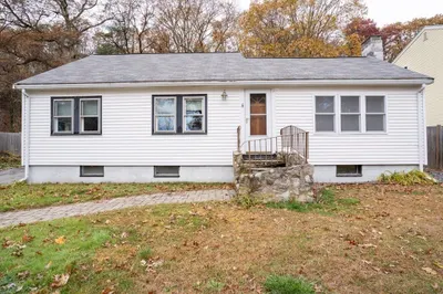 19 Thoreau Street