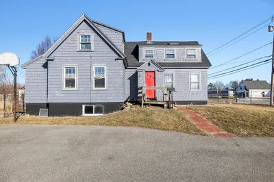 278 Bedford St 1