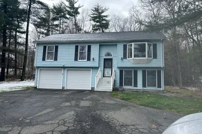 576 Southwick St 1