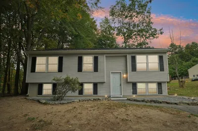 4 Hill Ln 1