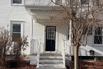 140 Redstone Hill Road #140 1