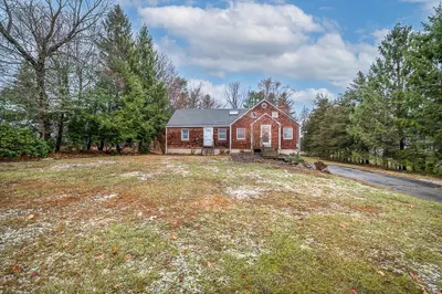 36 Lakemans Lane 1