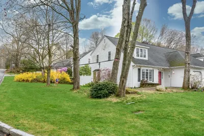 10 Homeward Ln #10 1