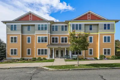 74 Village Hill Rd #W3N 1