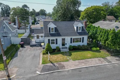 206 Tribou St 1