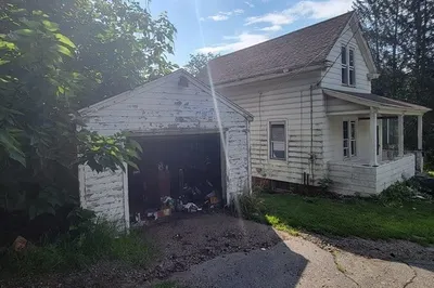 77 Brown St
