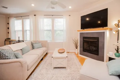 1008 Tremont St #9Furnished