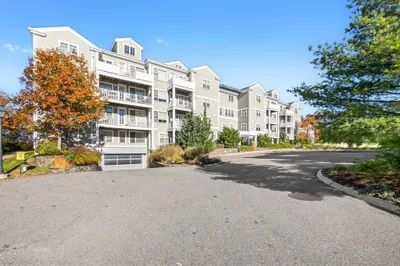 33 Intrepid Cir #208