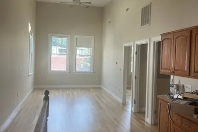 4 Fulkerson St #2