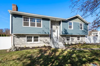 92 Forest Park Rd